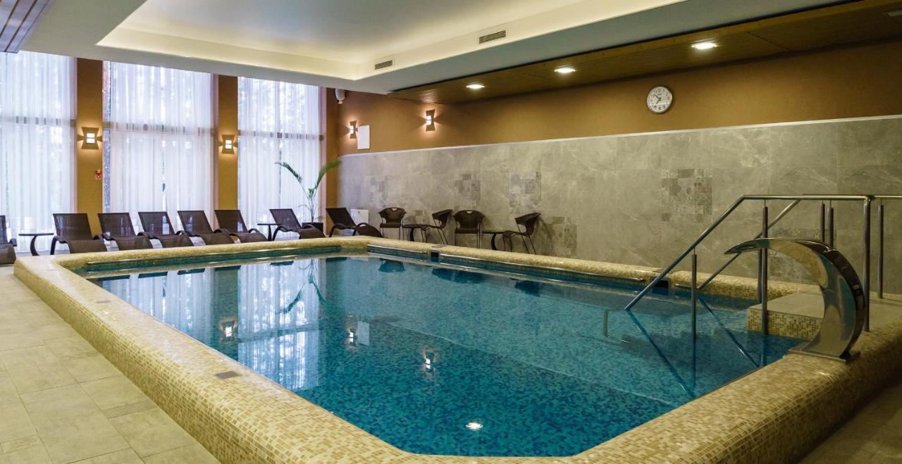 Isloch Park Hotel Rakaw Esterno foto