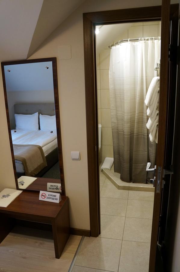Isloch Park Hotel Rakaw Esterno foto
